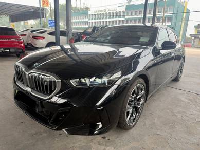 BMW i5 eDRIVE40 M SPORT in Johor Bahru, JHR