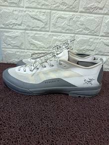 uk6 Arc'teryx Konseal LT Approach Shoes