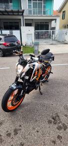 KTM 390 Duke