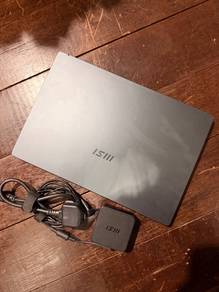 MSI Modern 14 B5M-097 14" FHD Laptop Carbon Gray