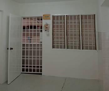 Flat For Rent in Green Garden
