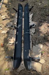 Bumper tepi Hilux