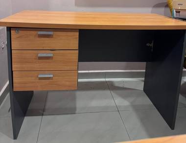 Study table wood