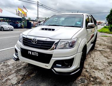Toyota Hilux G TRD SPORTIVO in Kajang, SGR