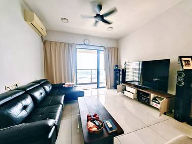 Condominium For Sale in Bay Laurel @ Country Garden Danga Bay
