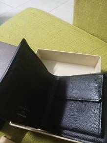 LV Wallet Damier