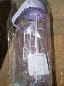 Botol air besar