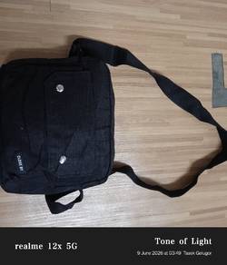 sling bag 