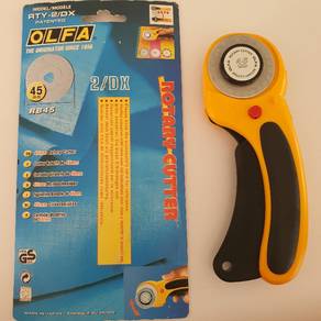 OLFA Deluxe 45mm rotary cutter (Made in Japan)