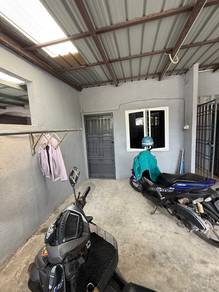 Room in Banting, SGR