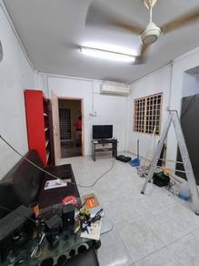 Flat For Rent in Pangsapuri Merak (Kangkar Pulai)