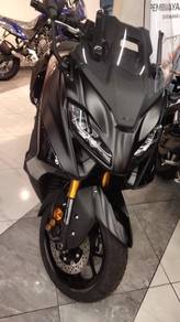 New  Yamahaa. 2026 TMAX 560 cc