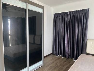 Condominium For Rent in Cristal Serin Residence