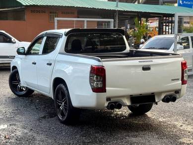 Mitsubishi Triton QUEST in Mid Valley City, KUL