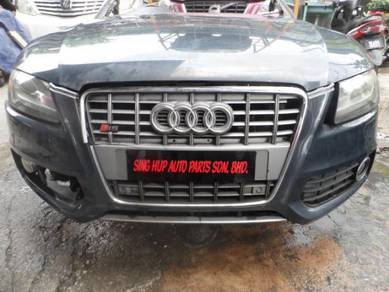 Audi a5 4.2 half cut spare parts