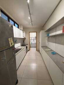 Condominium For Sale in North Greenwich