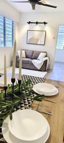 Condominium For Sale in Green Garden