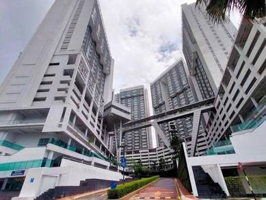Condominium For Sale in Oxford Tower, Garden Plaza