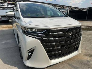 Toyota Alphard Z in Damansara, KUL