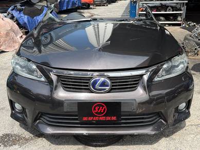 LEXUS Ct200 HALF CUT