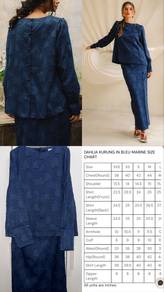 Dahlia Kurung in Bleu Marine