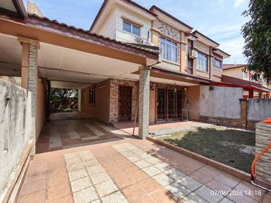 Semi-Detached House For Sale in Saujana Utama,SGR