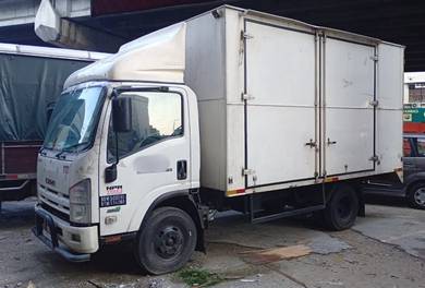 Isuzu Lorry (2015 year)