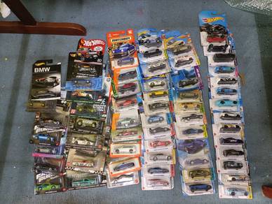 Hotwheels and Matchbox carded