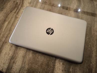 HP 1000GB 8GB Ram i5 Radeon Graphics Slim Laptop