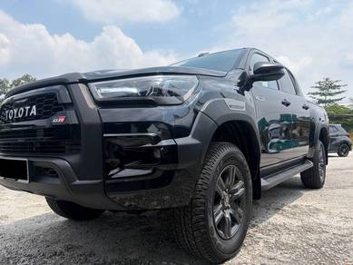 2024 Toyota Hilux E