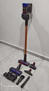 Dyson V8 
