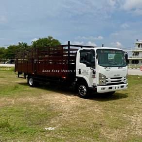 Lori Isuzu Baru NPR155 5,200cc + 21ft Body Kayu