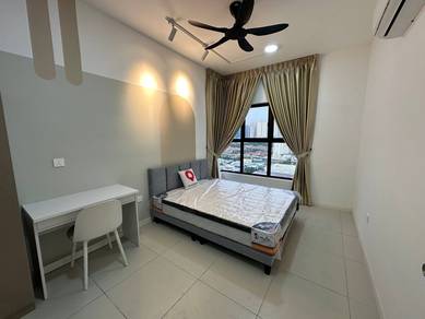 Room in Puchong, SGR