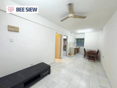 Flat For Sale in Farlim 4A Flat
