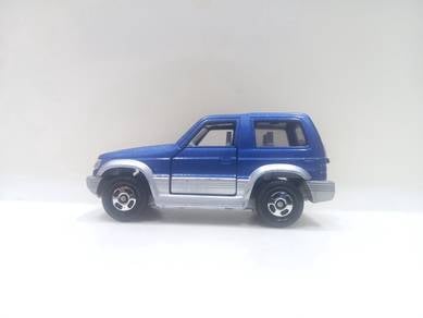 Vintage Tomica No. 30 Mitsubishi Pajero Metal Top