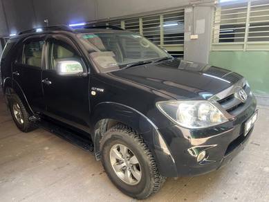 Toyota Fortuner V in Kampung Baru, KUL