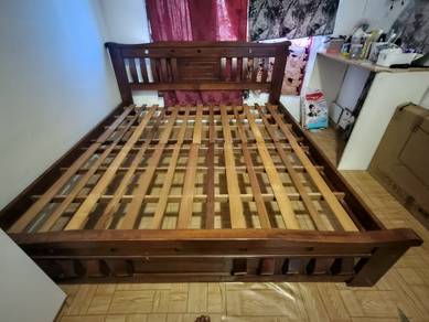 Katil King Kayu Jati