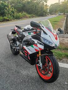 Aprilia RSV4