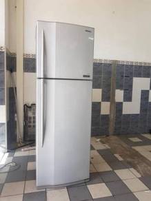 Fridge Toshiba Refrigerator 2 Pintu Doors Peti Ais