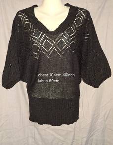 Black Hollow knit batwing sleeve top
