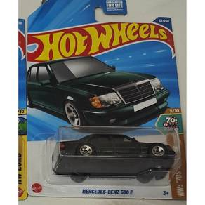 Hot Wheels Mercedes-Benz 500 E Green
