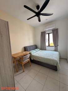 Room in Setia Alam, SGR