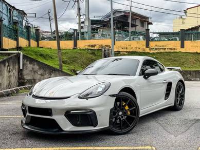 Porsche 718 CAYMAN in Desa Petaling, KUL