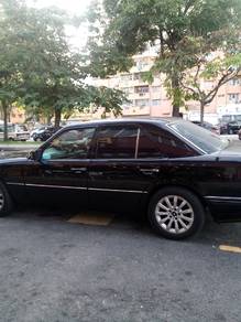 Mercedes Benz 230  in Setapak, KUL