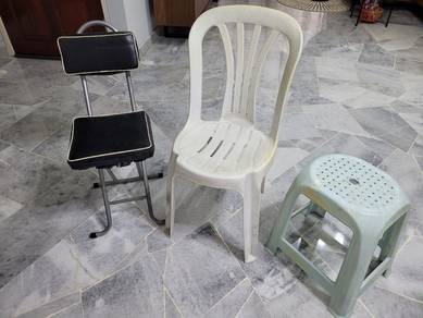 chairs (3 pcs)
