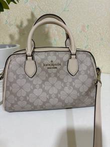 Kate spade flower duffle crossbody in Dark beige