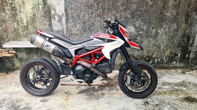 Ducati Hypermotard 821