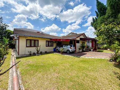 Bungalow House For Sale in Petaling Jaya,SGR