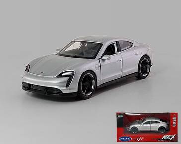 Porsche Tycan Turbo S Diecast Model Car -Silver