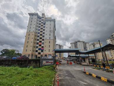 Apartment For Sale in Taman Larkin Idaman Plot C